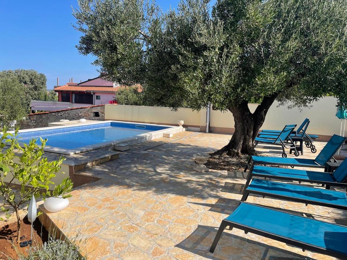 Villa Luger Eg Ražanj Exterior foto